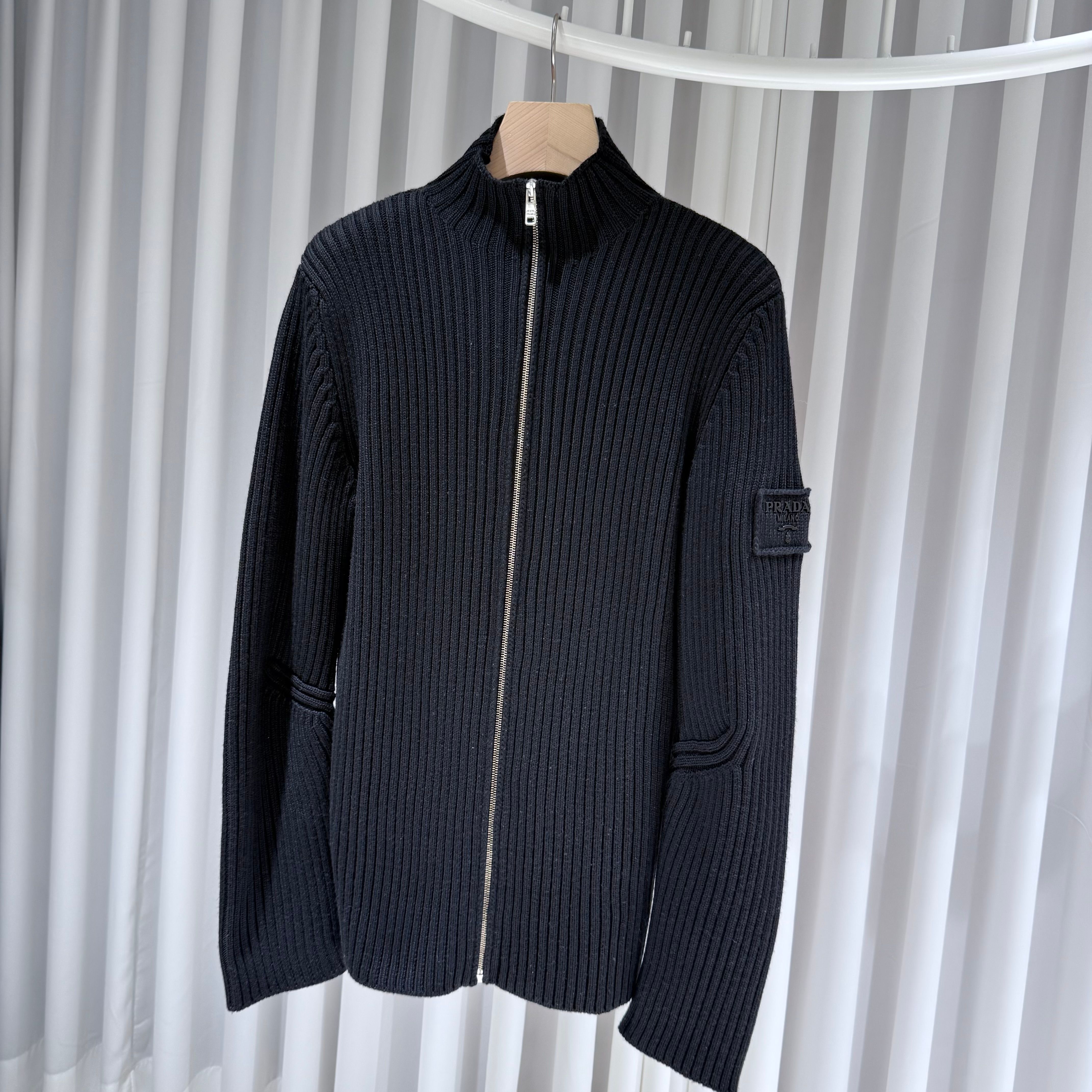 コート PRADA COAT (292279SOOO85H F0151) Black Single-breasted Cashgora Coat | PRADA