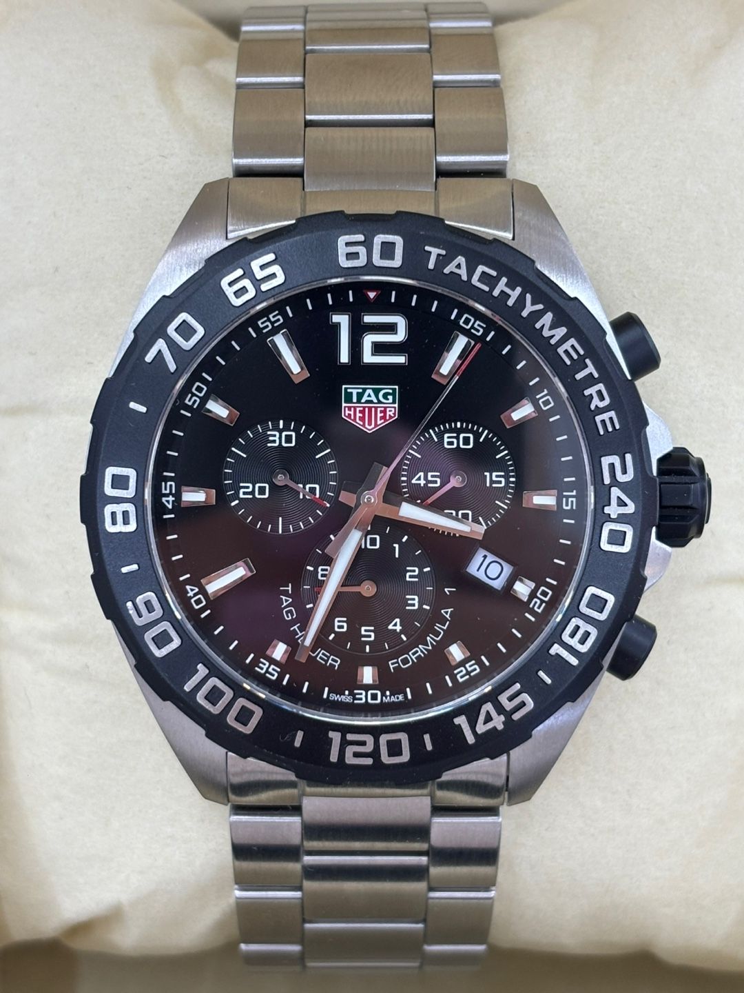 태그호이어 포뮬러1 블랙 다이얼 크로노그래프 43mm 쿼츠 스틸  CAZ1010