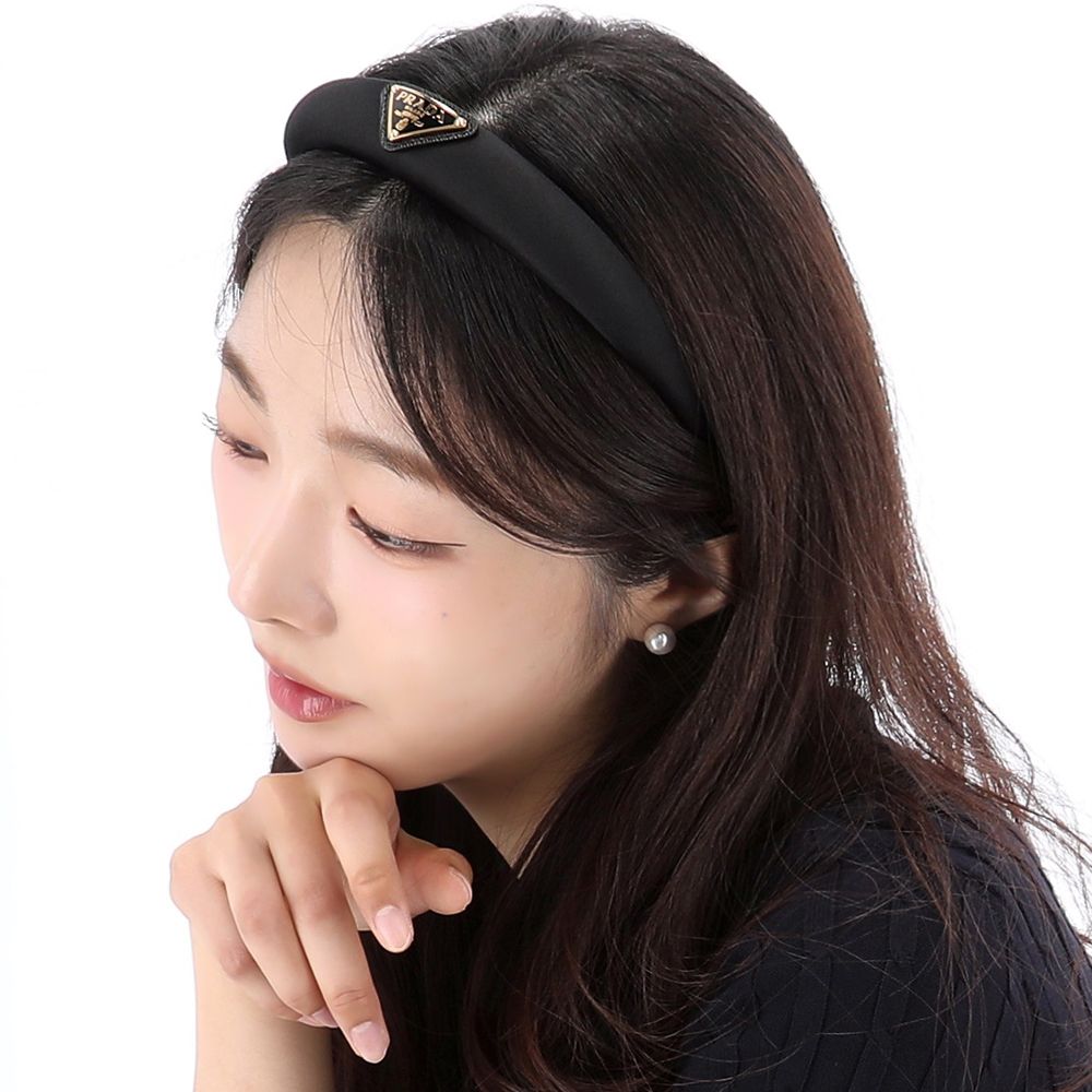 Prada Triangle Logo Re-Nylon Hairband 25FW 1IH080 2DMI F0632  display picture 1